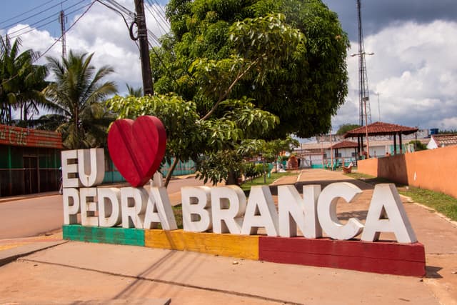 Praça da Cidade de Pedra Branca do Amapari