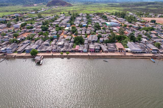 Orla da Cidade de Vitória do Jari