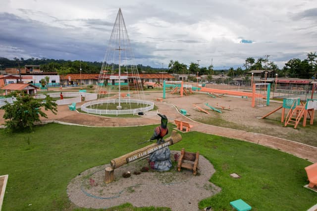 Praça da Cidade de Pedra Branca do Amapari