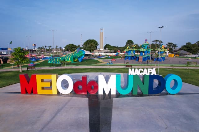 Parque do Meio do Mundo